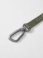 GENTLEBEAST green dog leash with sturdy clasp and comfortable grip, perfect for daily walks and outdoor adventures.