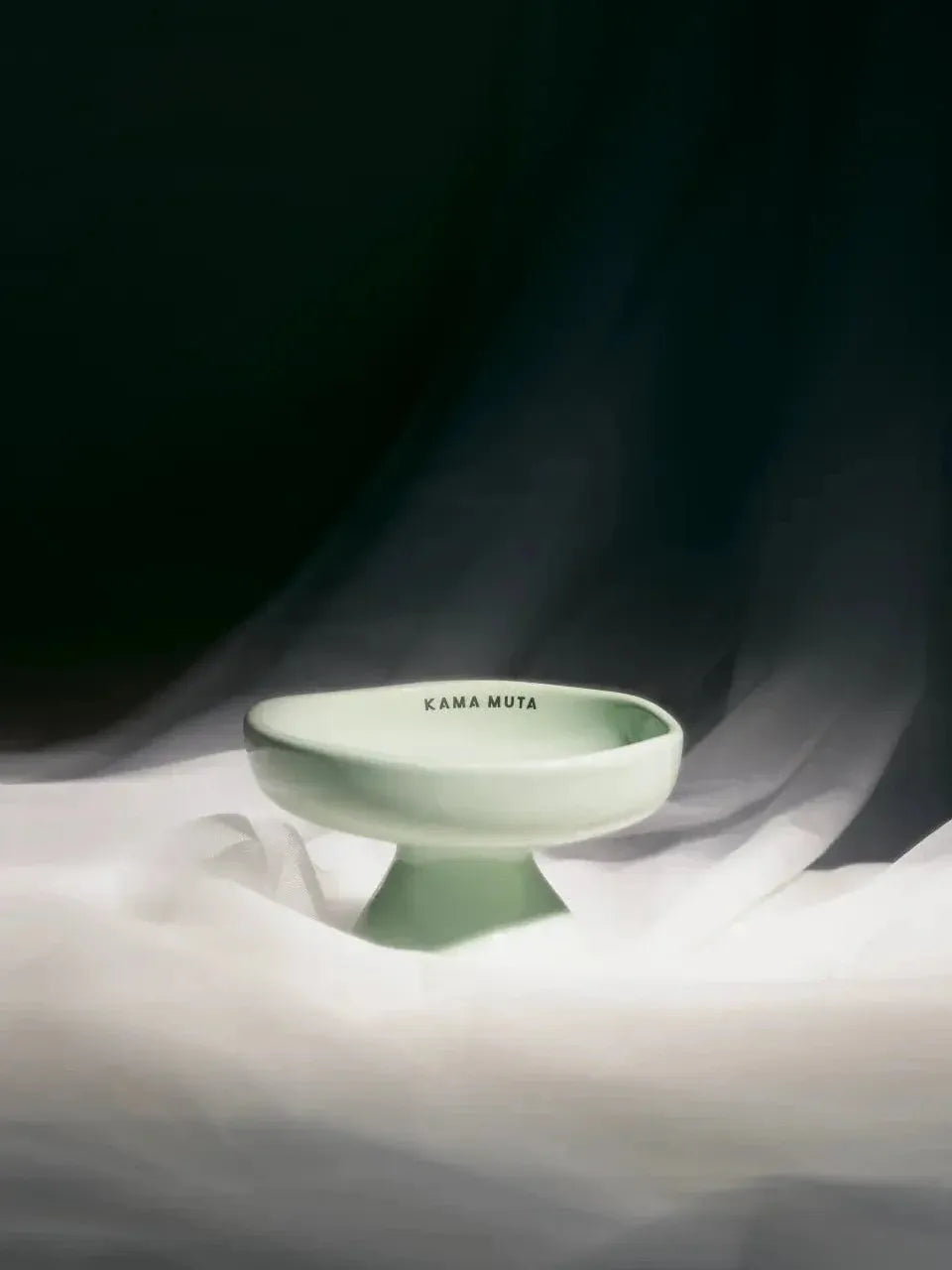 Mushroom-Style Elevated Ceramic Cat Bowl