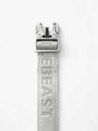 Short silver dog leash by GENTLEBEAST, featuring a sturdy clip and comfortable grip for daily walks.