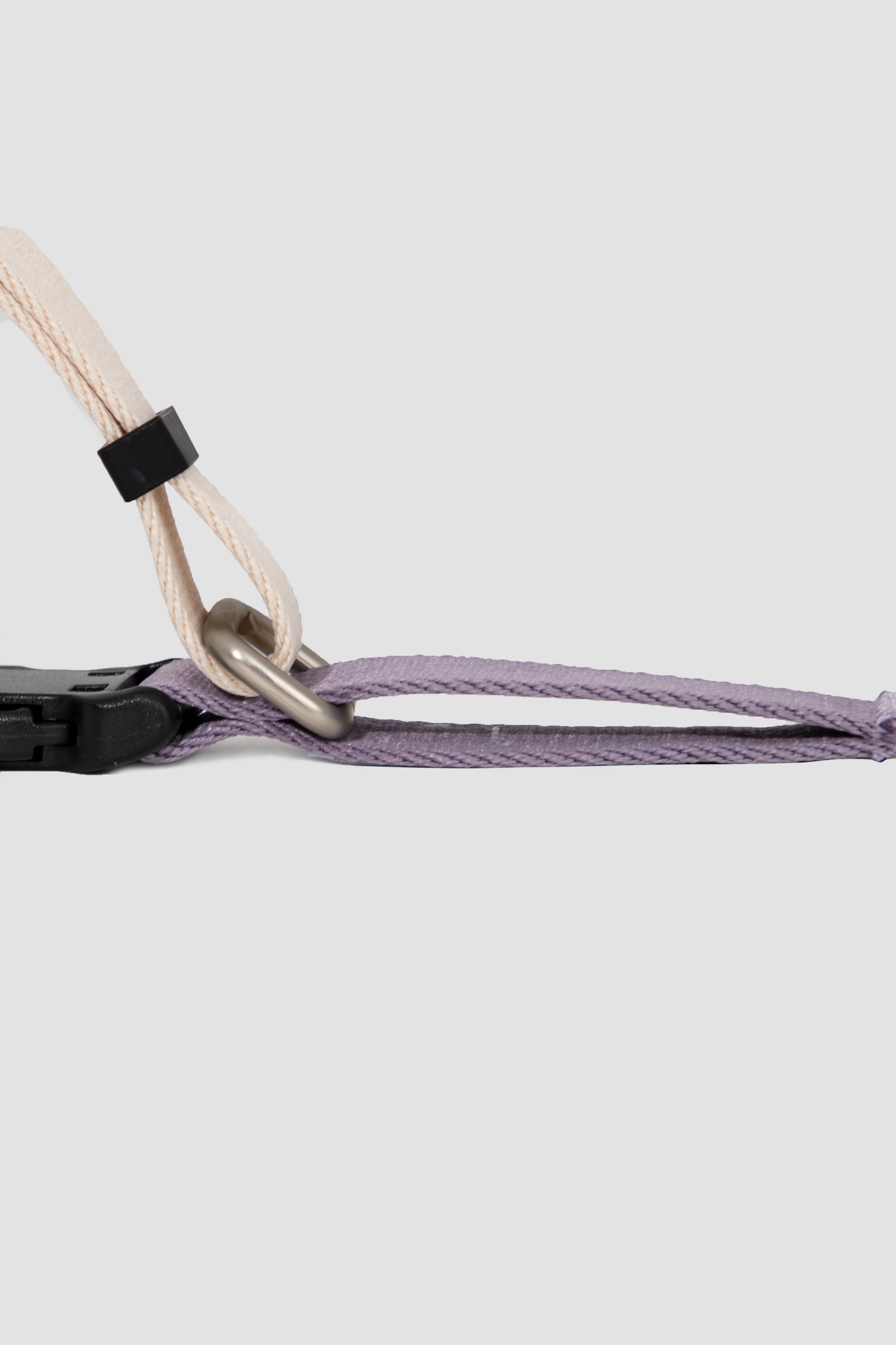 Side view of a martingale dog collar under gentle tension, demonstrating the limited-slip anti-pull mechanism.