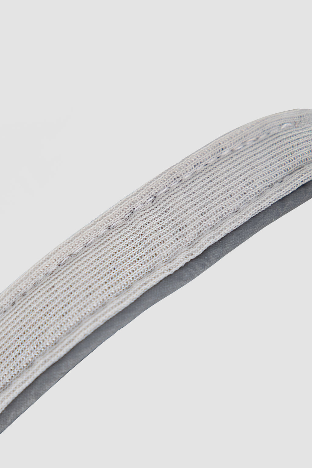 Close-up of padded 3D spacer mesh used in the dog nose collar, designed to reduce pressure and protect skin.